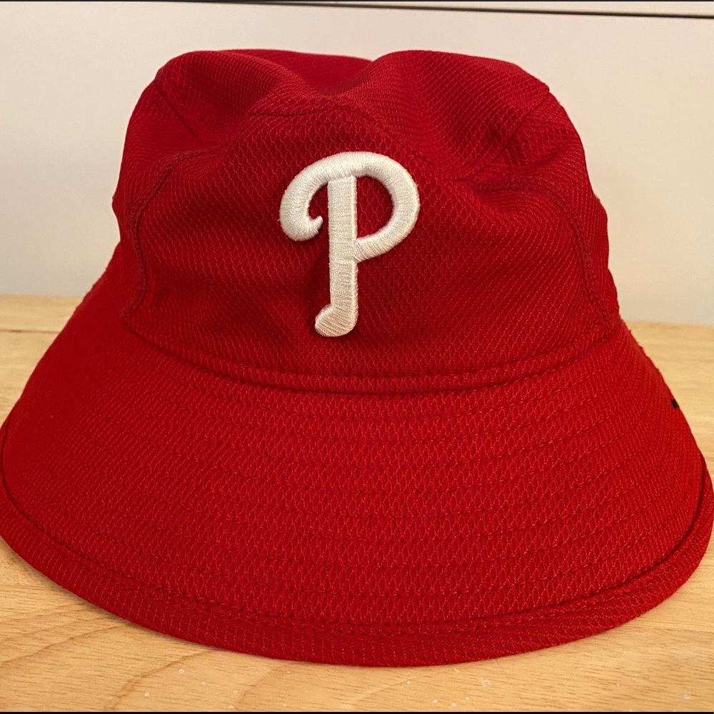 Philadelphia Phillies New Era Bucket Hat